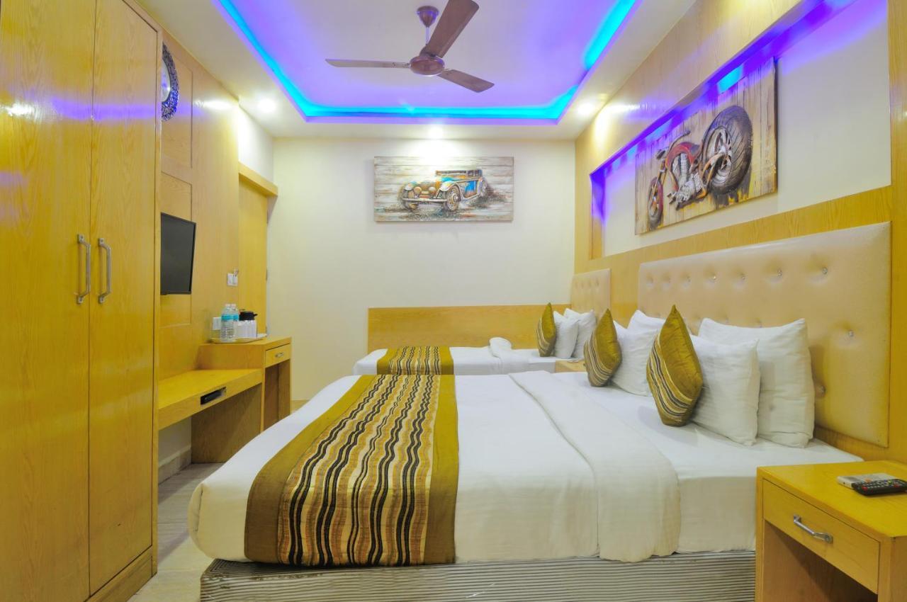Palace Deluxe 3* New Delhi