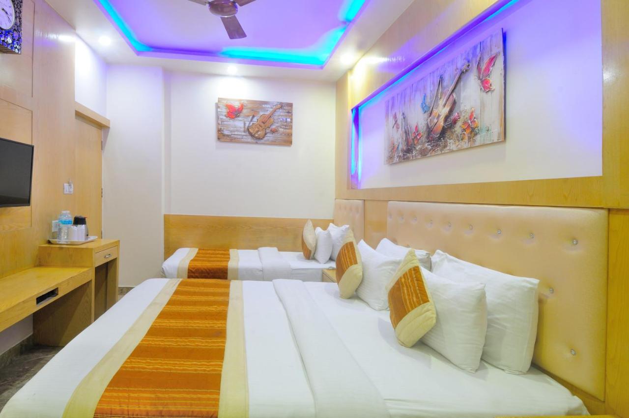 Palace Deluxe 3* New Delhi