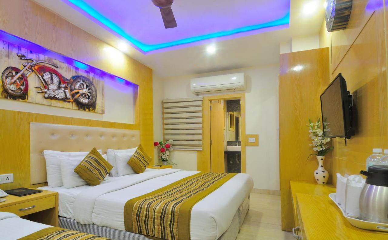 Palace Deluxe 3*