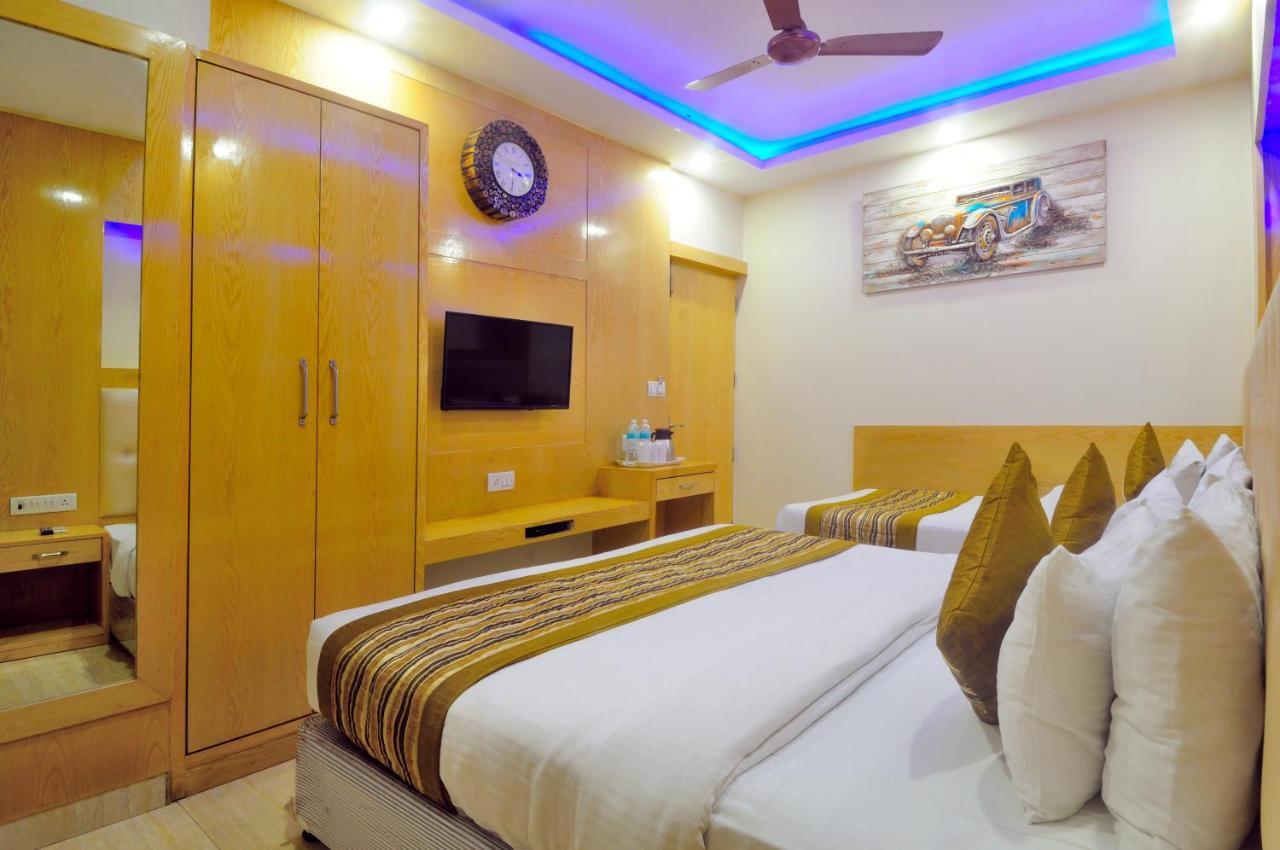 Hotel Palace Deluxe New Delhi